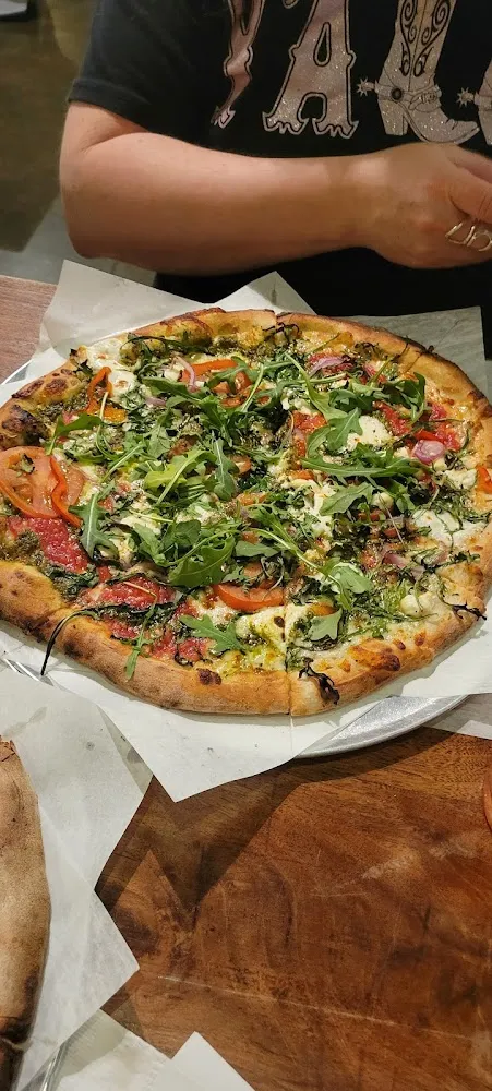 Veggie Pizza w Balsamic Vinaigrette